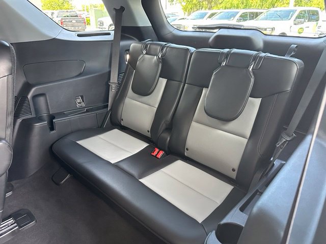 Certified 2022 Ford Explorer XLT w/ Equipment Group 202A RWD image 16