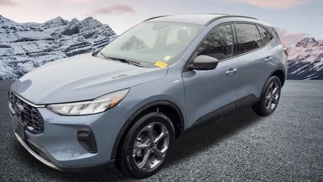 Certified 2025 Ford Escape ST-Line w/ Cold Weather Package AWD/4WD image 1