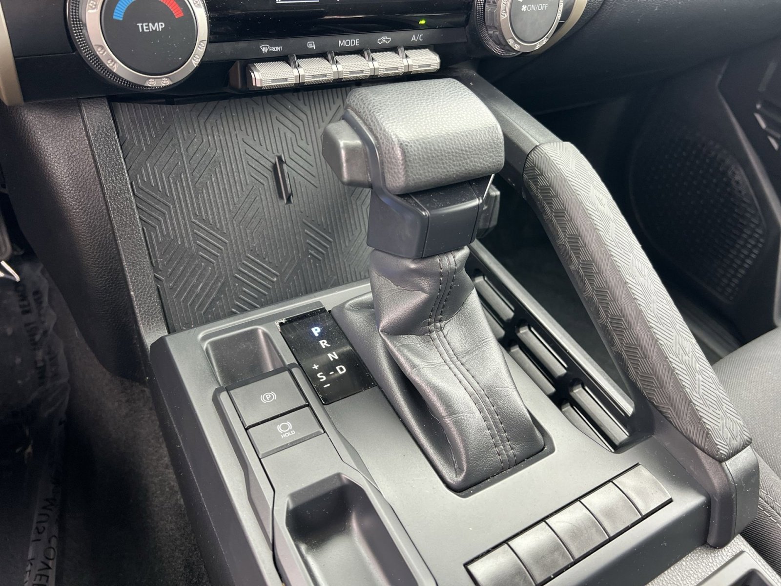 Used 2024 Toyota Tacoma SR RWD image 29