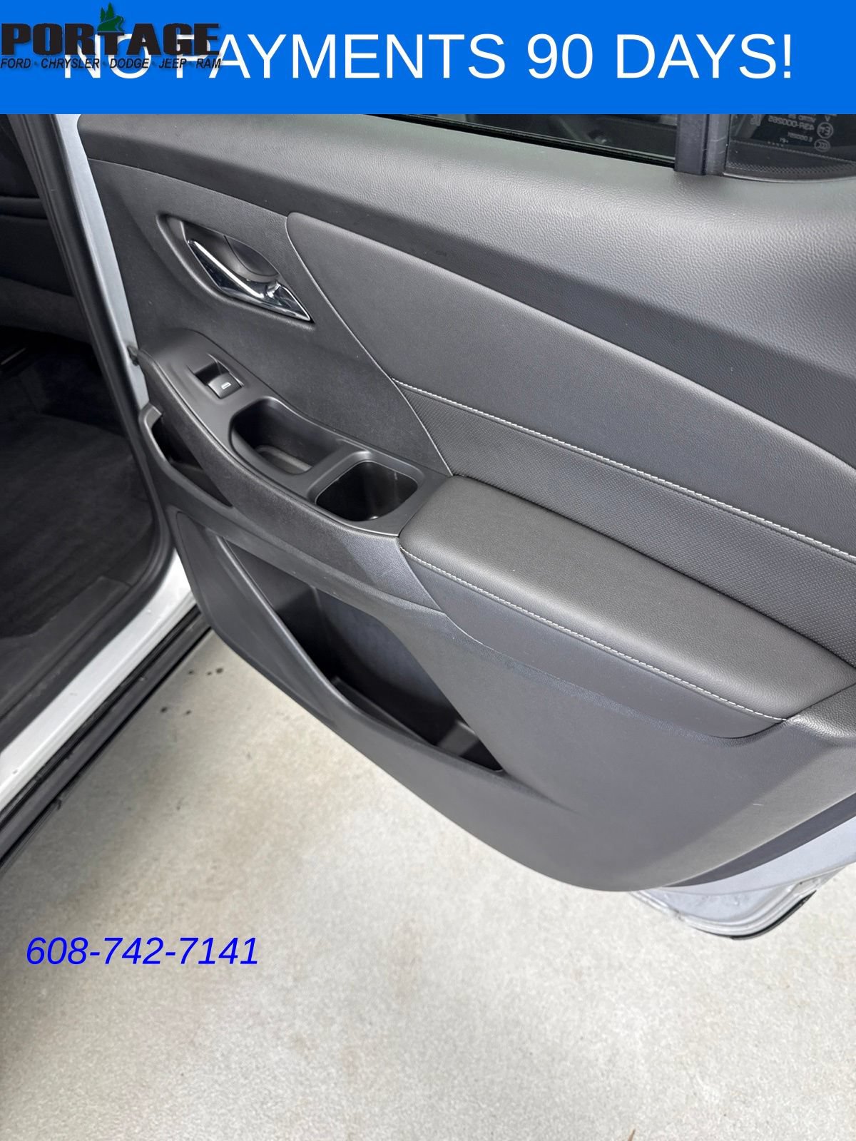 Used 2022 Chevrolet Traverse Premier w/ Redline Edition AWD/4WD image 36