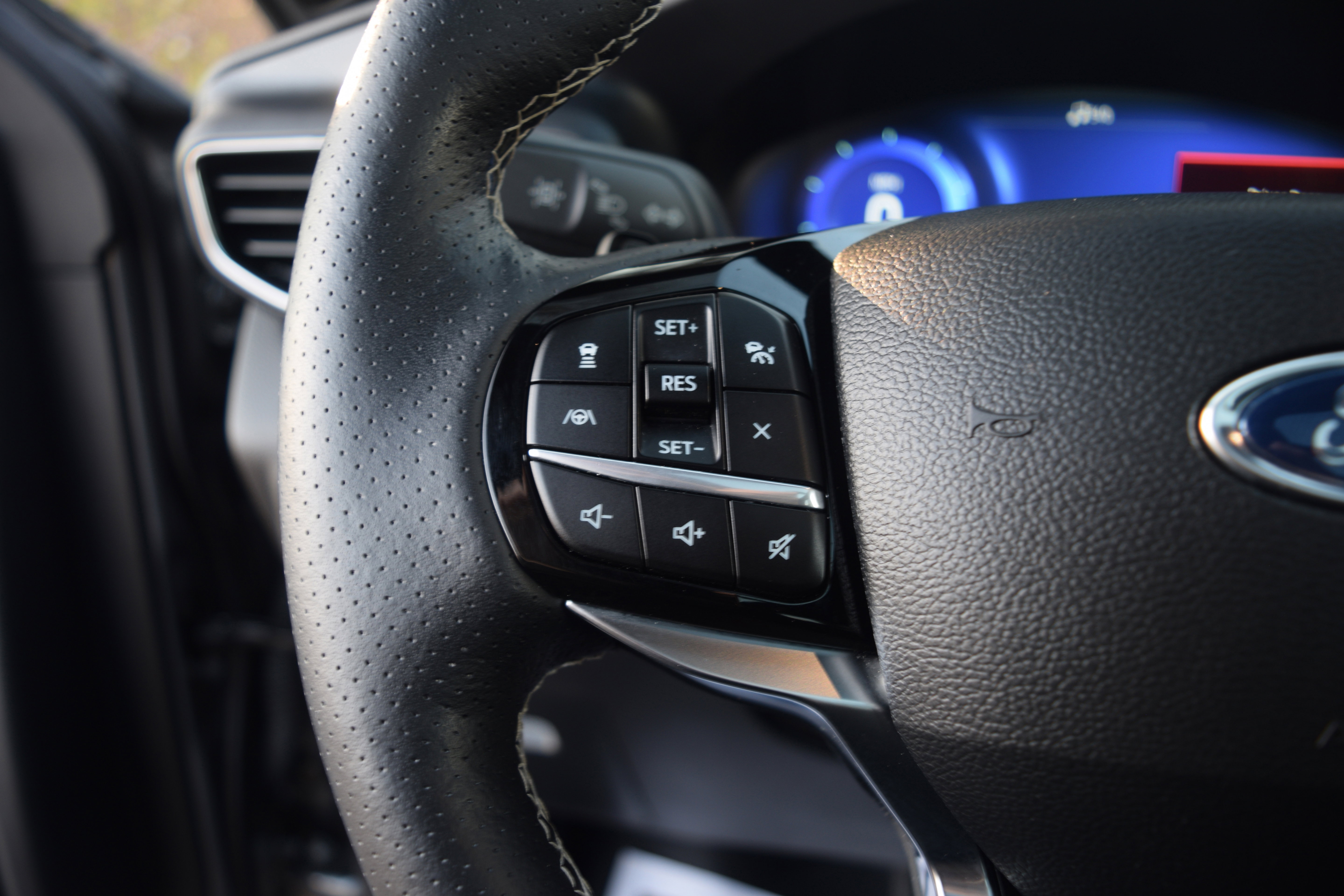 Certified 2023 Ford Explorer ST w/ Equipment Group 401A image 6