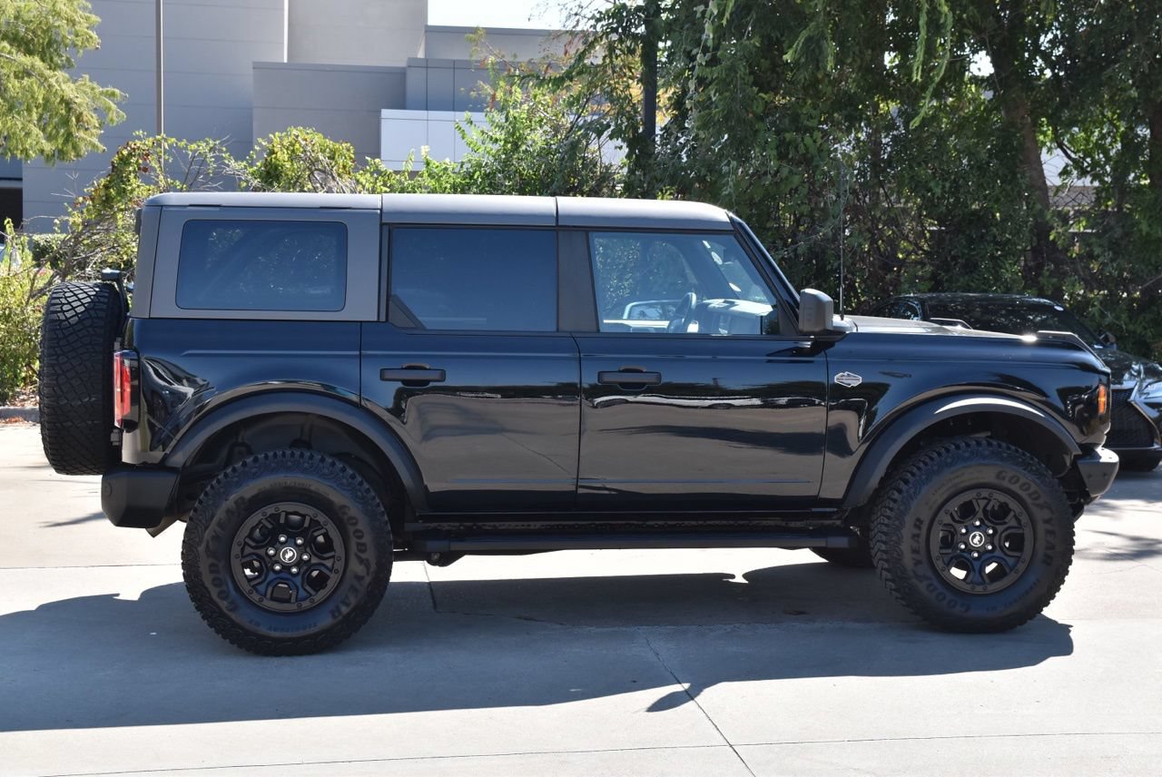Certified 2024 Ford Bronco Wildtrak AWD/4WD image 6