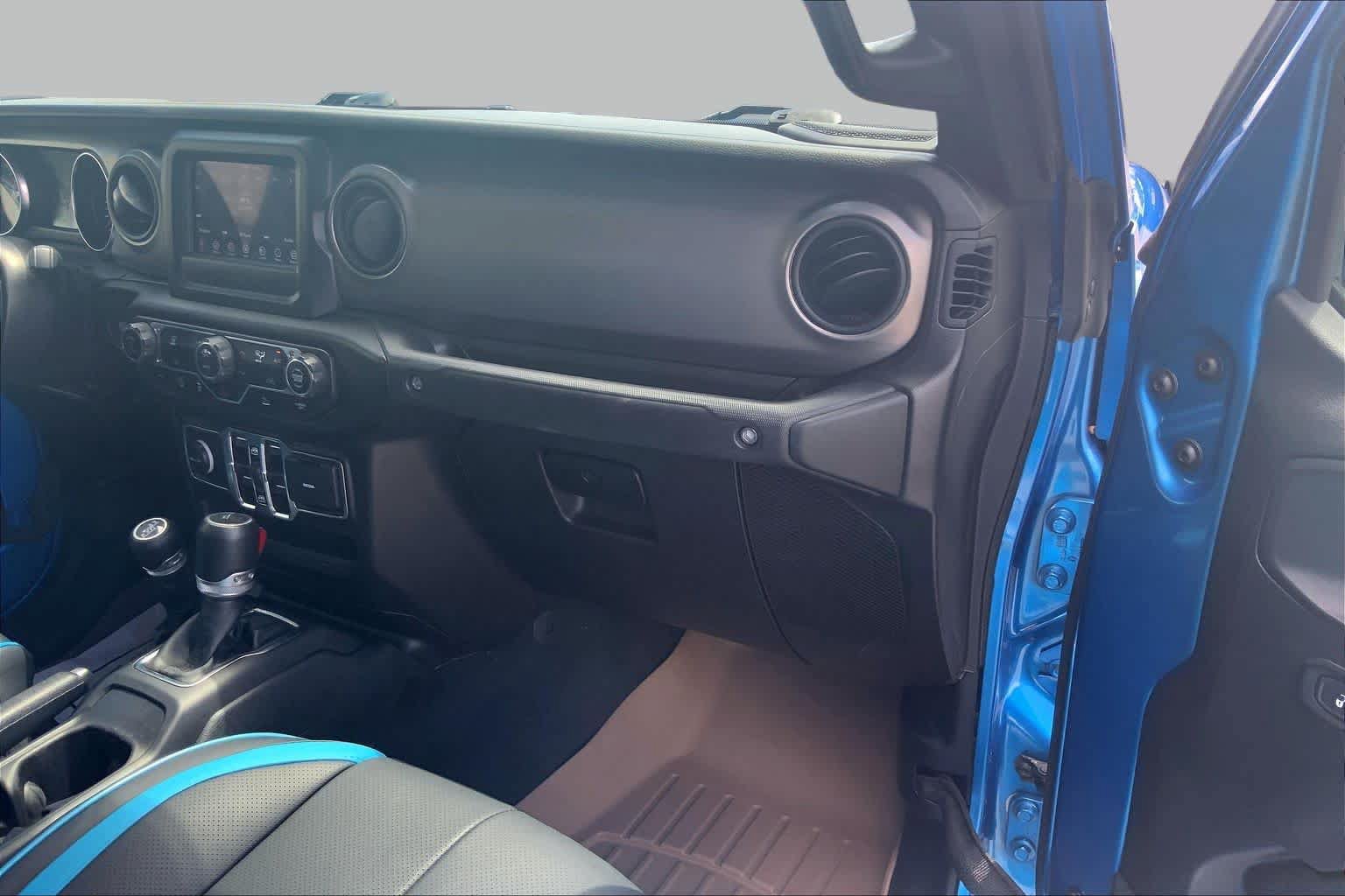 Used 2021 Jeep Gladiator Sport AWD/4WD image 19