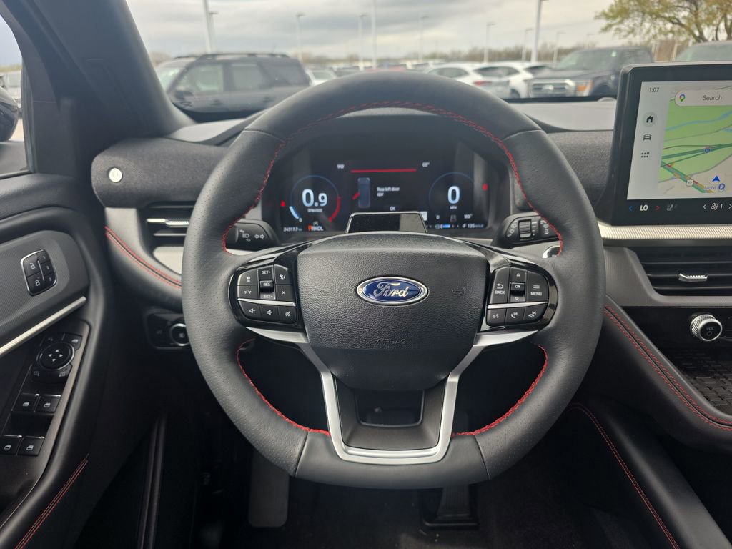 Certified 2025 Ford Explorer ST-Line w/ Premium Package image 29