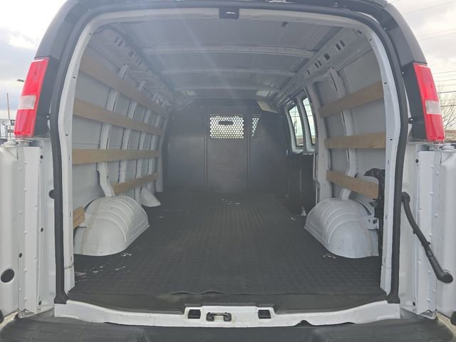 Used 2024 Chevrolet Express 2500 w/ Driver Convenience Package image 14