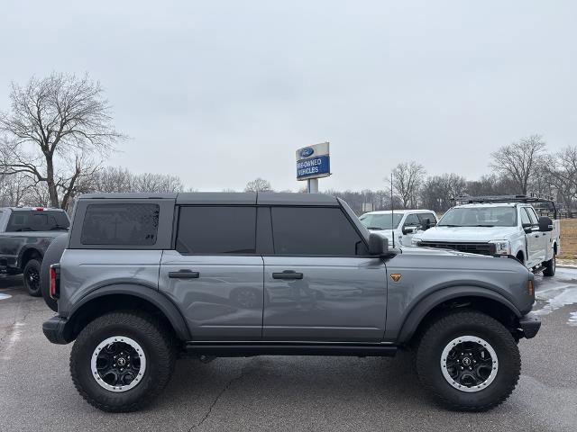 Certified 2024 Ford Bronco Badlands w/ Sasquatch Package image 2
