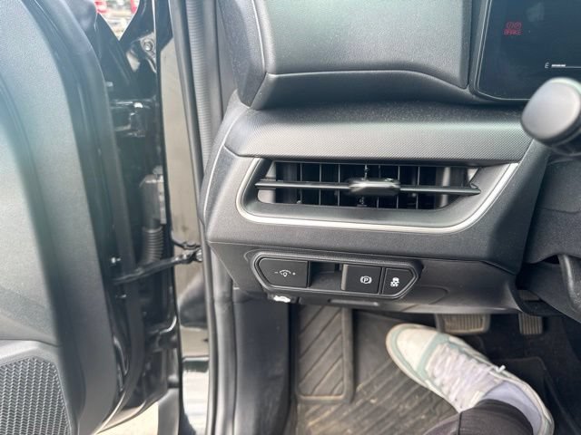 Used 2025 Kia K4 FWD image 35