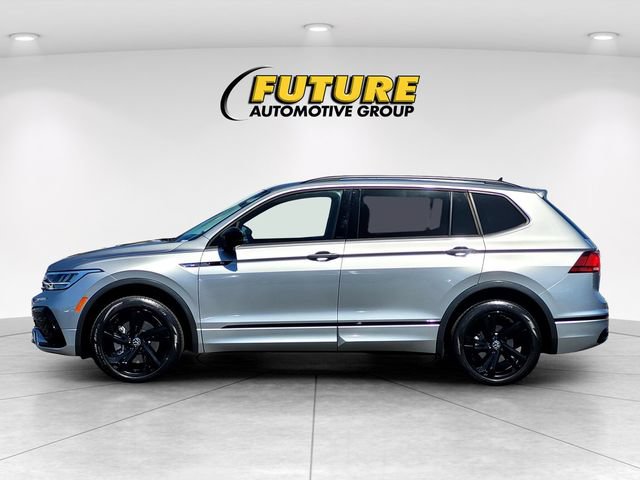 Used 2023 Volkswagen Tiguan SE R-Line FWD image 7