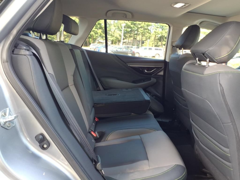 Used 2025 Subaru Outback Onyx Edition AWD/4WD image 12