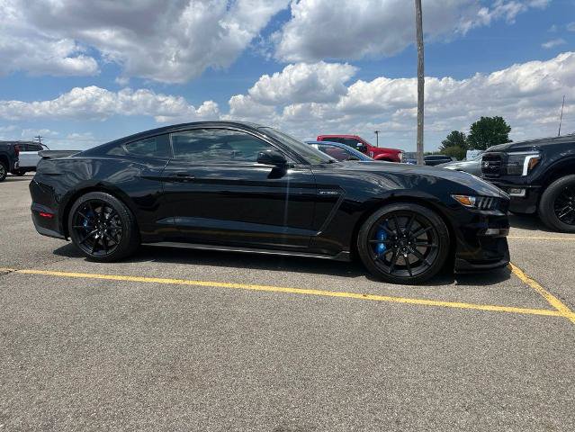 Certified 2017 Ford Mustang Shelby GT350 RWD image 4