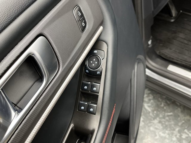Certified 2025 Ford Explorer ST-Line AWD/4WD image 9