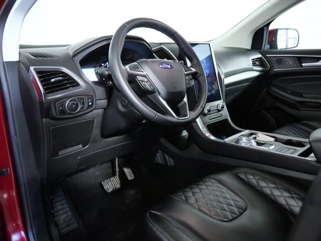 Certified 2024 Ford Edge Titanium w/ Equipment Group 301A image 15
