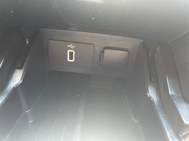 Certified 2019 Ford Explorer XLT w/ Equipment Group 202A AWD/4WD image 16