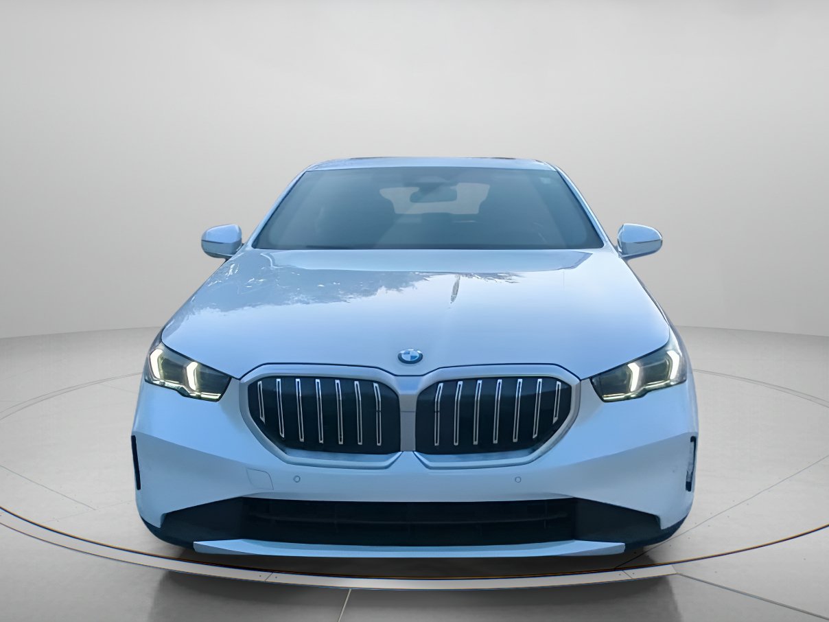 Used 2026 BMW 530i RWD image 8
