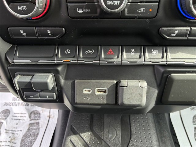 Used 2021 Chevrolet Silverado 1500 LT image 29