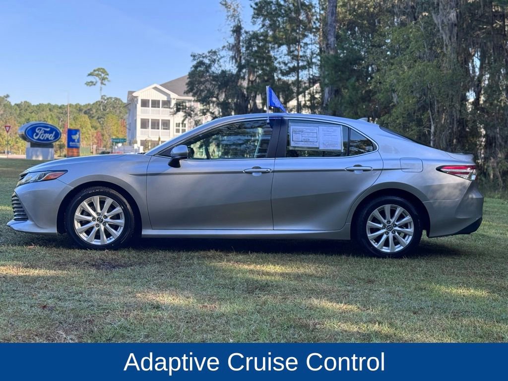 Used 2019 Toyota Camry LE image 4