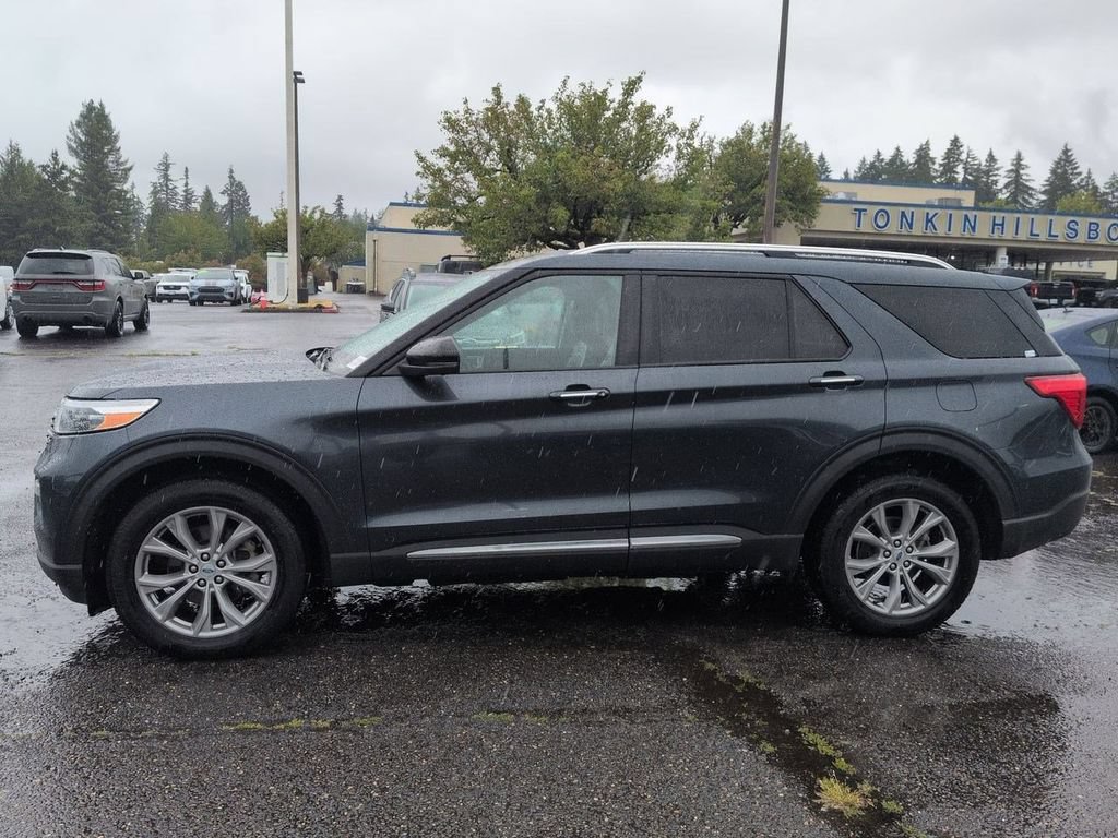 Certified 2023 Ford Explorer Limited w/ Equipment Group 301A AWD/4WD image 2