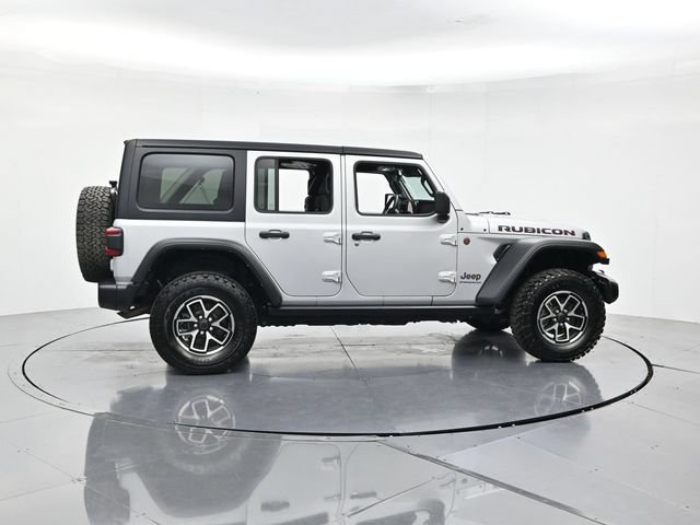 Used 2024 Jeep Wrangler Unlimited Rubicon AWD/4WD image 2