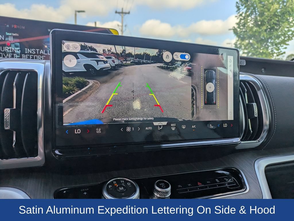 Certified 2025 Ford Expedition Max Platinum w/ Platinum Ultimate Package AWD/4WD image 24