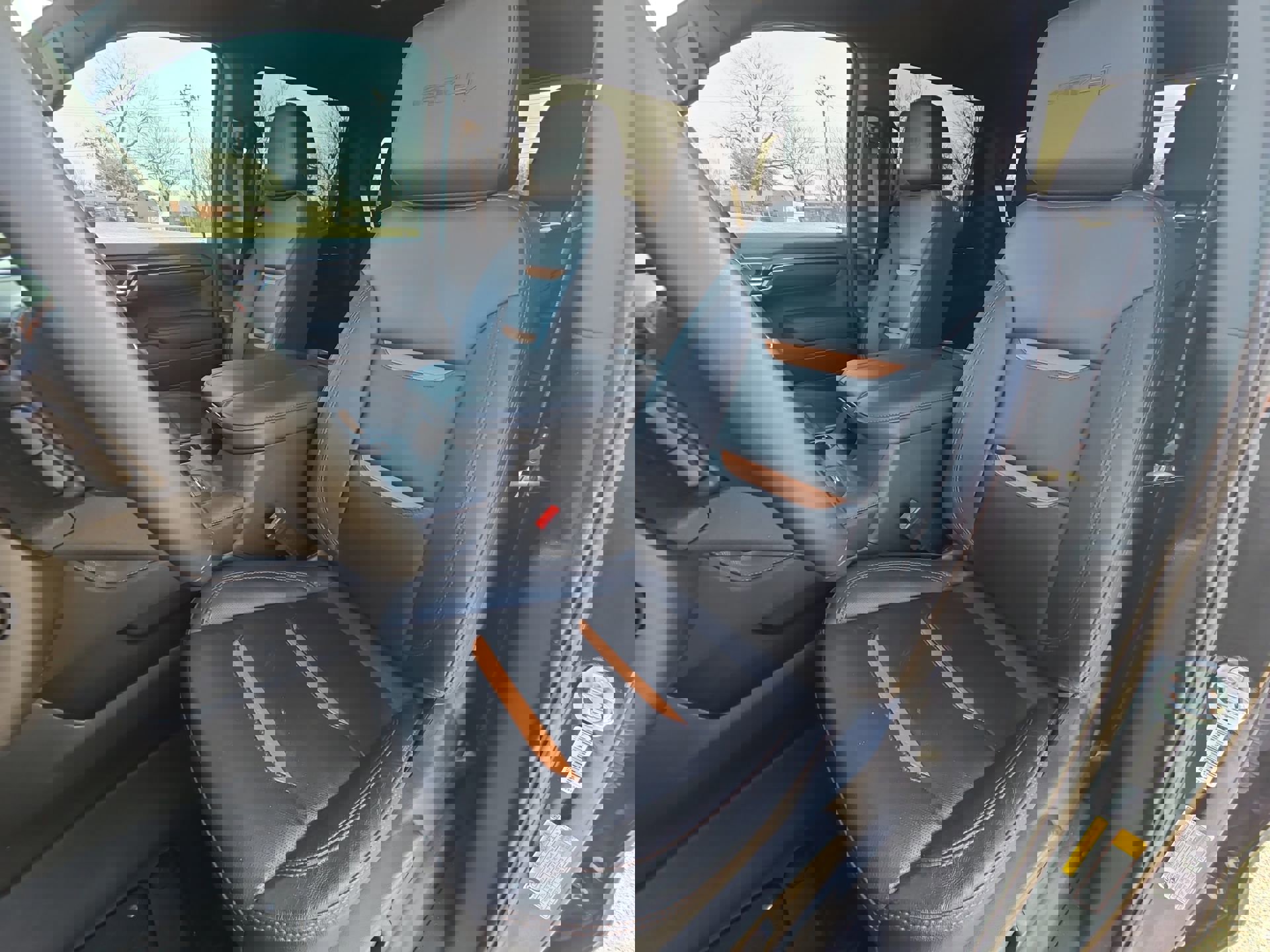 Used 2023 GMC Sierra 1500 AT4 w/ Technology Package image 11