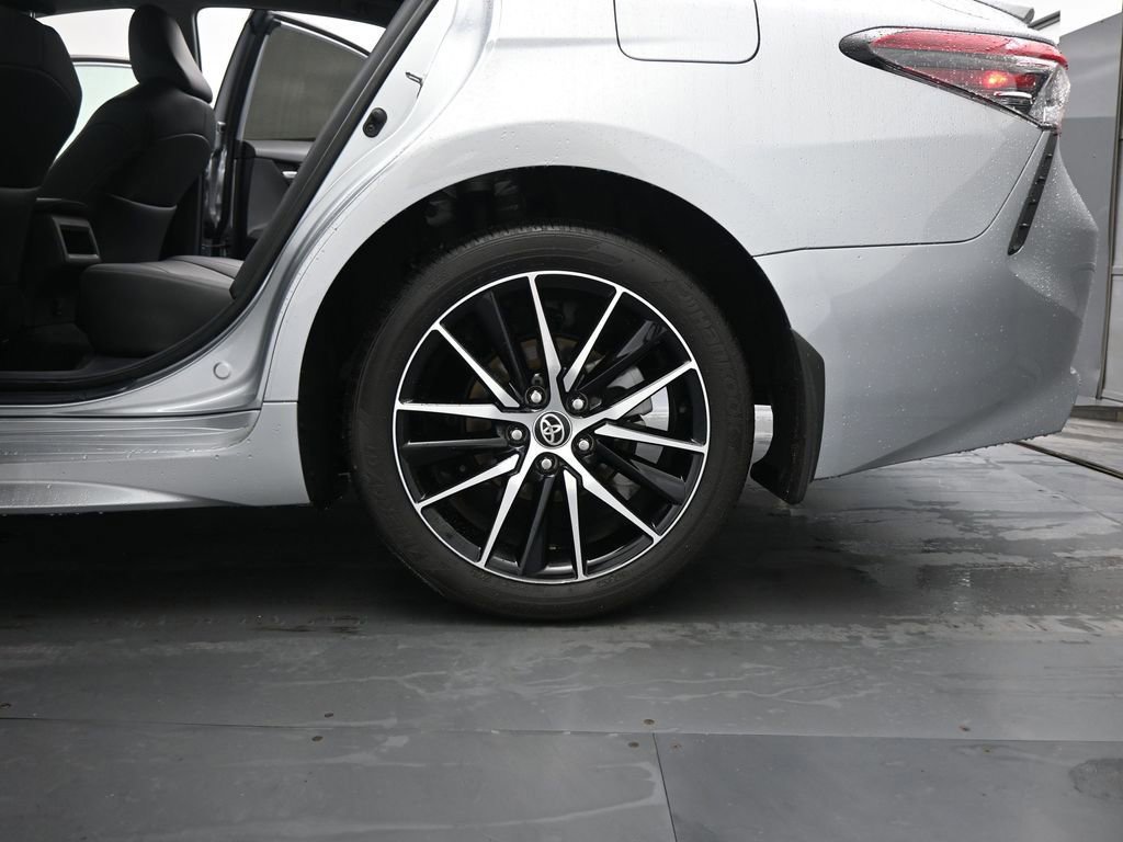 Used 2024 Toyota Camry SE image 46