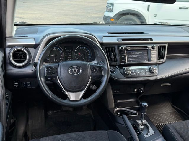 Used 2017 Toyota RAV4 XLE AWD/4WD image 19