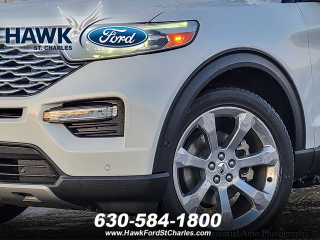 Certified 2020 Ford Explorer Platinum w/ Premium Technology Package image 3