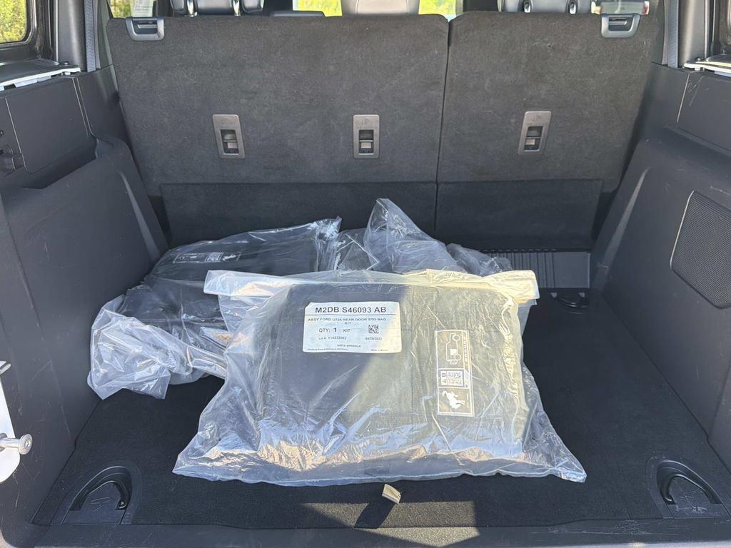 Certified 2023 Ford Bronco Outer Banks w/ Sasquatch Package AWD/4WD image 17