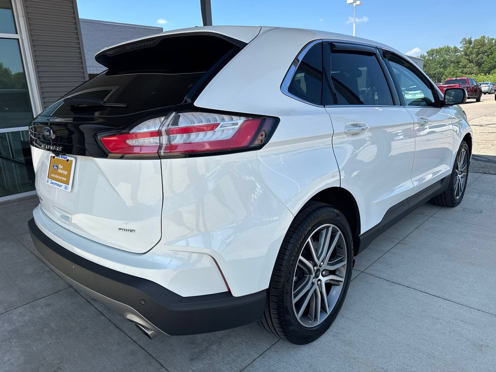 Certified 2024 Ford Edge Titanium w/ Equipment Group 301A AWD/4WD image 8
