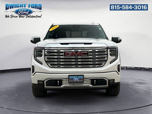 Used 2023 GMC Sierra 1500 Denali w/ Technology Package AWD/4WD image 8