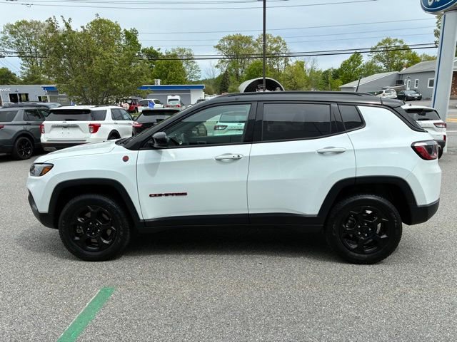 Used 2023 Jeep Compass Trailhawk AWD/4WD image 6