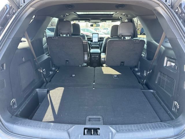 Certified 2023 Ford Explorer ST w/ Technology Package AWD/4WD image 10