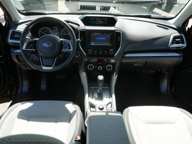Used 2020 Subaru Forester Premium AWD/4WD image 21