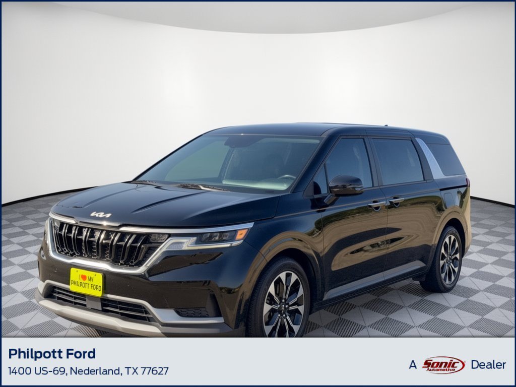 Used 2022 Kia Carnival EX FWD image 1