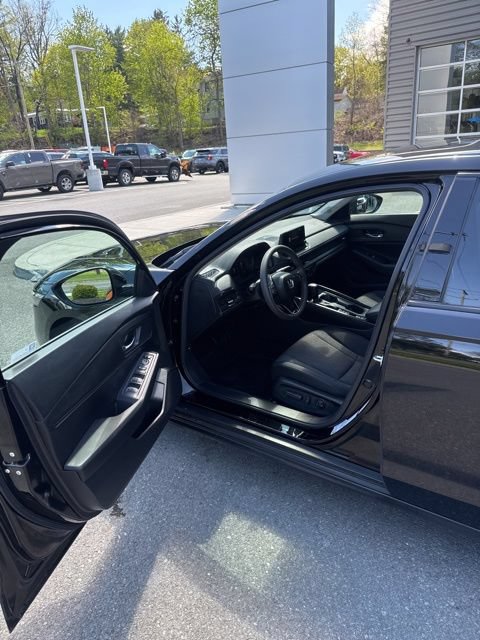 Used 2025 Honda Accord SE image 13