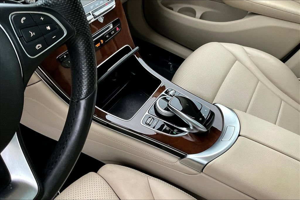 Used 2018 Mercedes-Benz GLC 300 4MATIC image 19