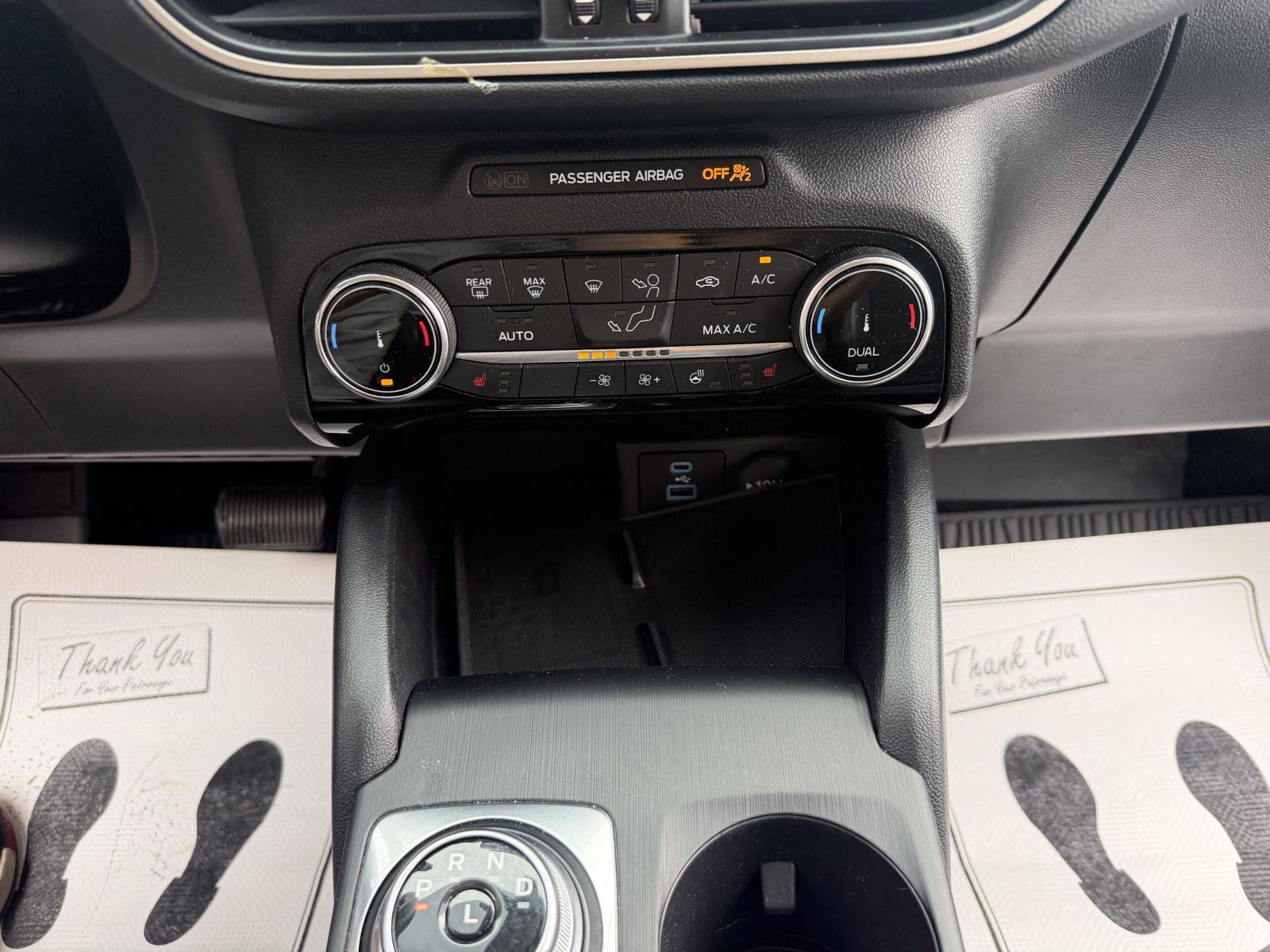 Certified 2022 Ford Escape SEL w/ SEL Stealth AWD Package image 19