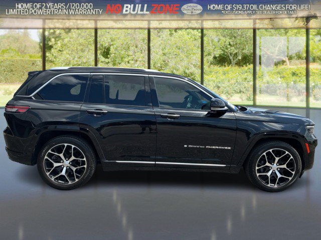 Used 2022 Jeep Grand Cherokee Summit AWD/4WD image 6