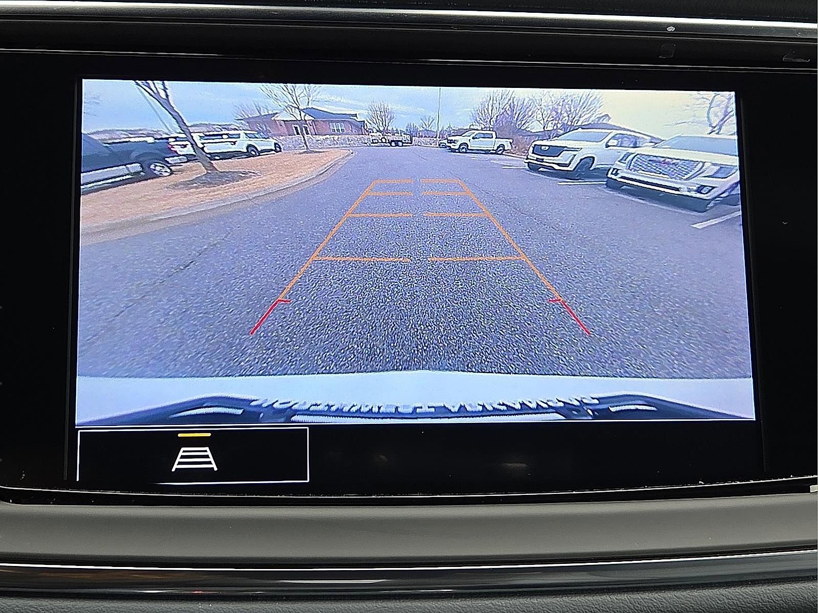 Used 2024 Buick Enclave Essence image 17