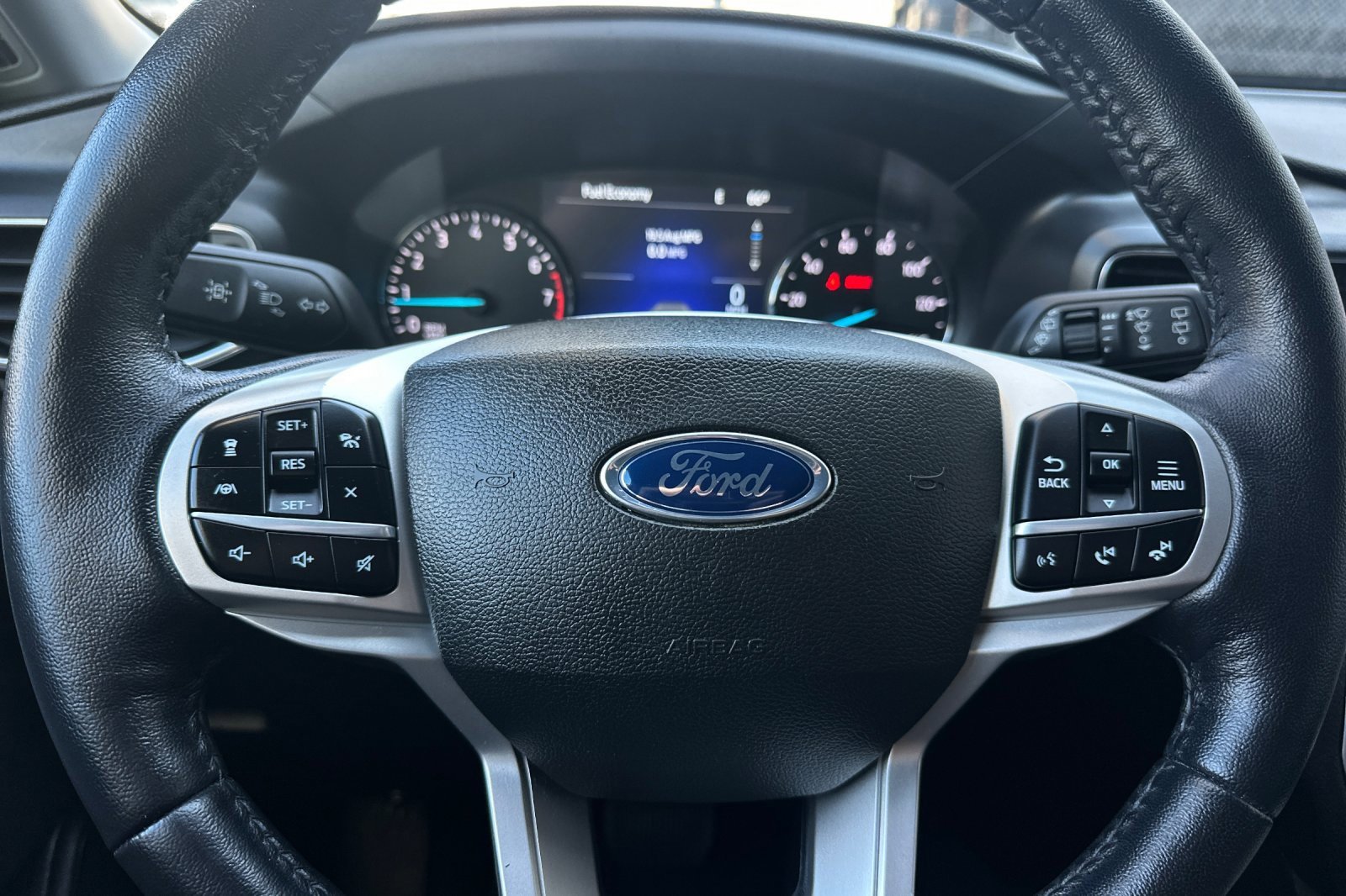 Certified 2022 Ford Explorer XLT w/ Equipment Group 202A image 24