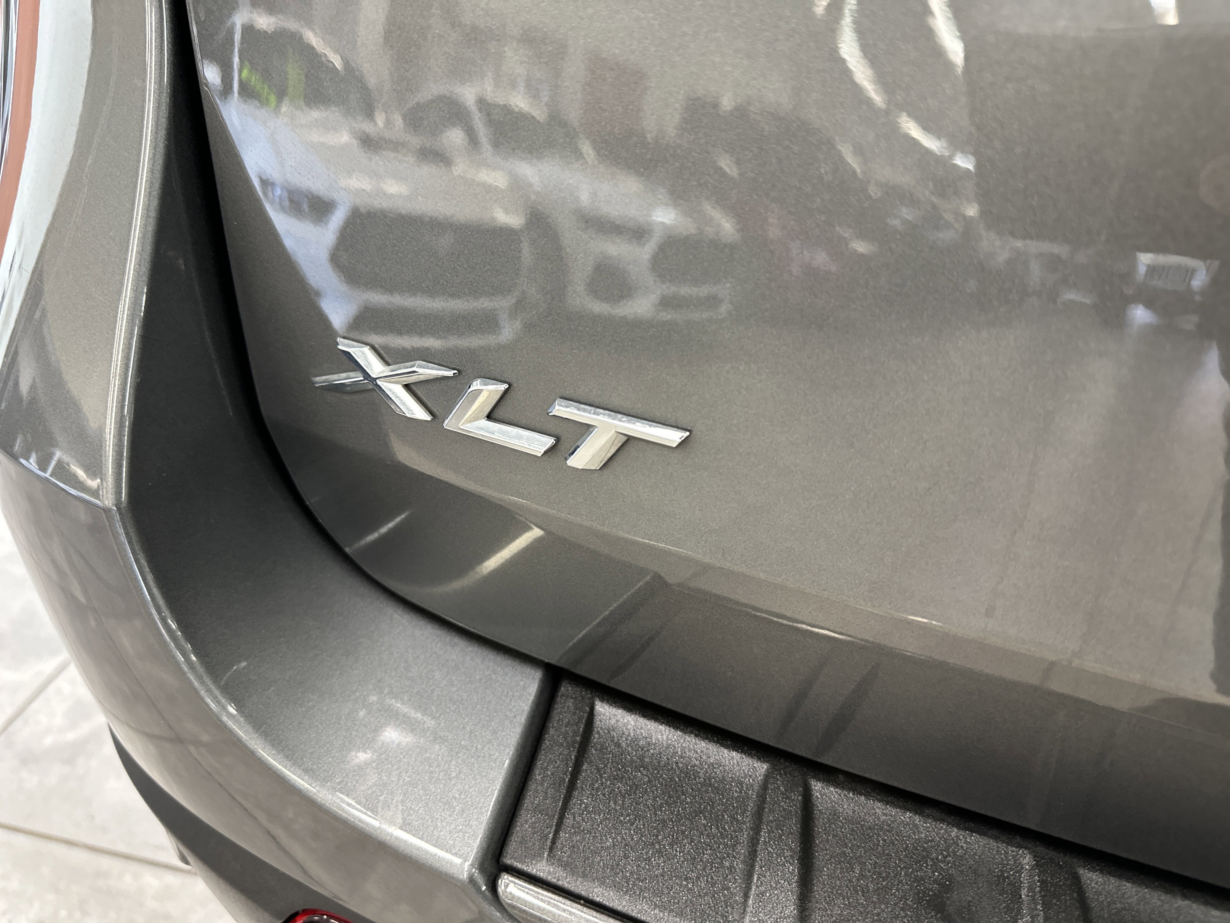 Certified 2023 Ford Explorer XLT w/ Equipment Group 202A image 21