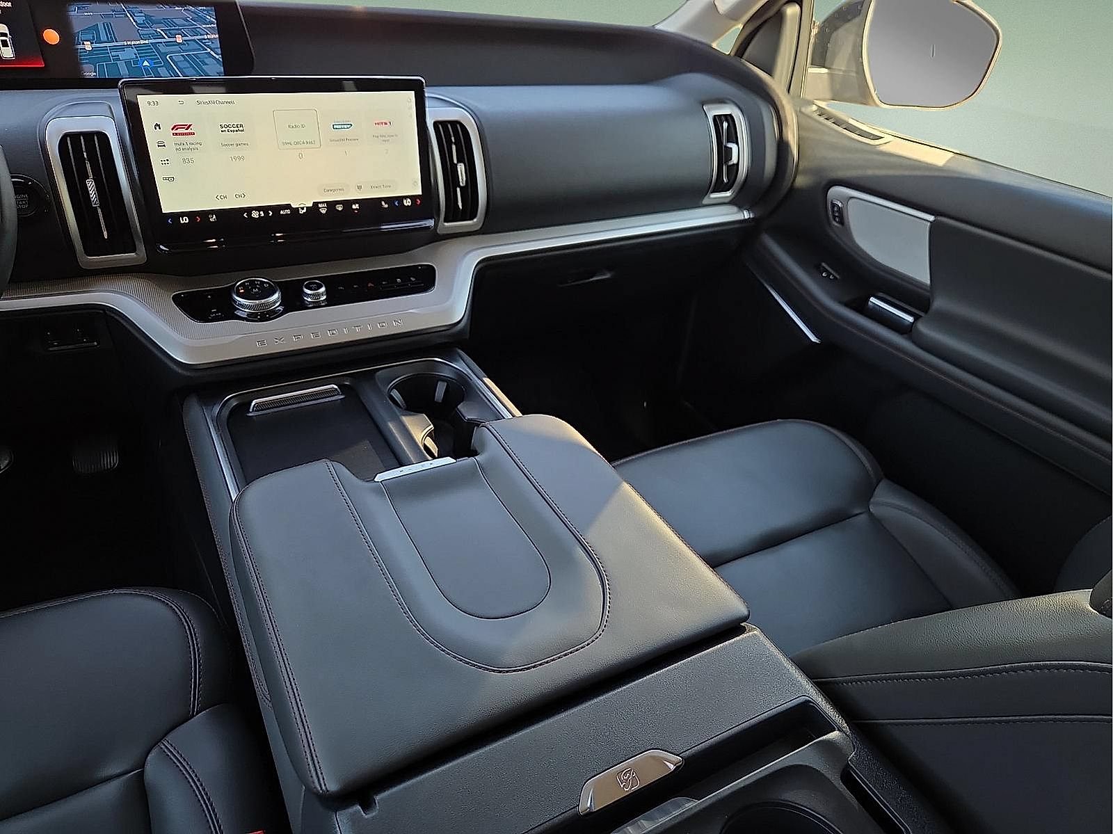Certified 2025 Ford Expedition Active AWD/4WD image 13