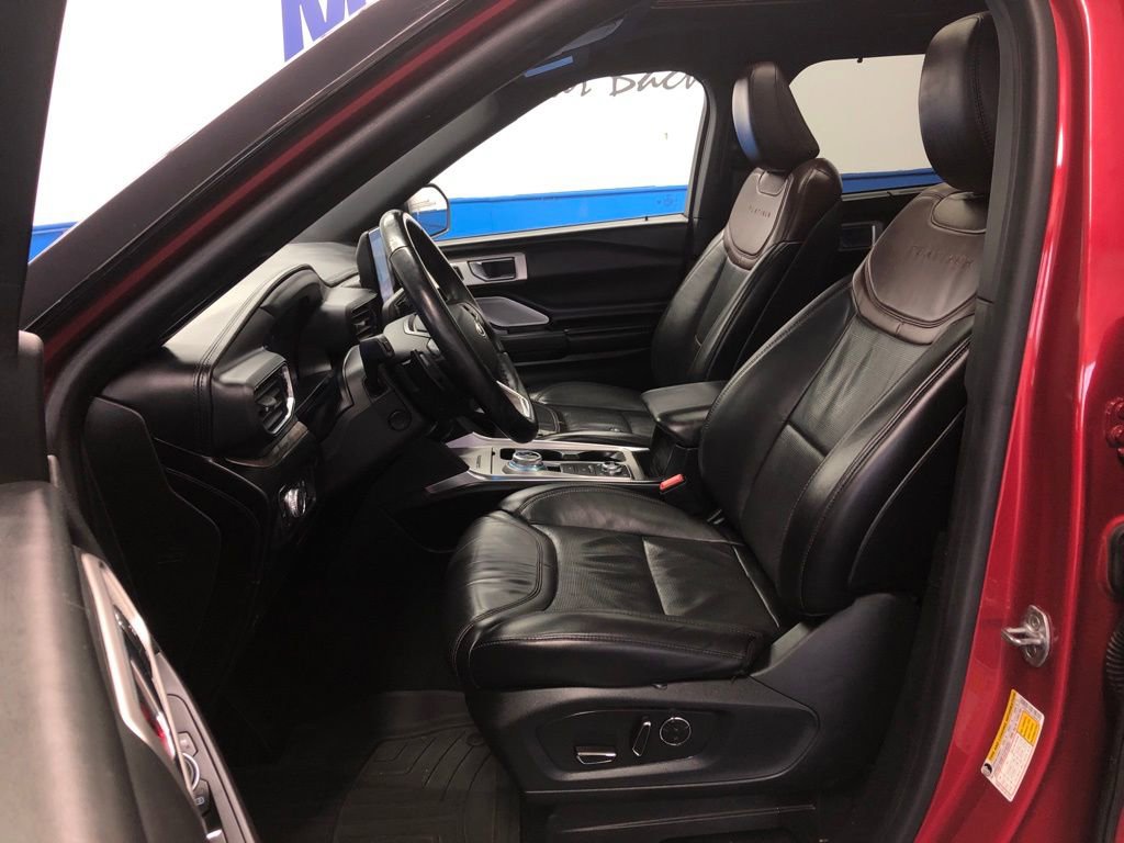 Certified 2020 Ford Explorer Platinum w/ Premium Technology Package image 25