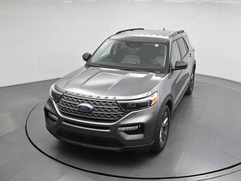Certified 2021 Ford Explorer XLT w/ Equipment Group 202A RWD image 36