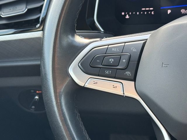 Used 2024 Volkswagen Jetta SE w/ Panoramic Sunroof Package FWD image 29