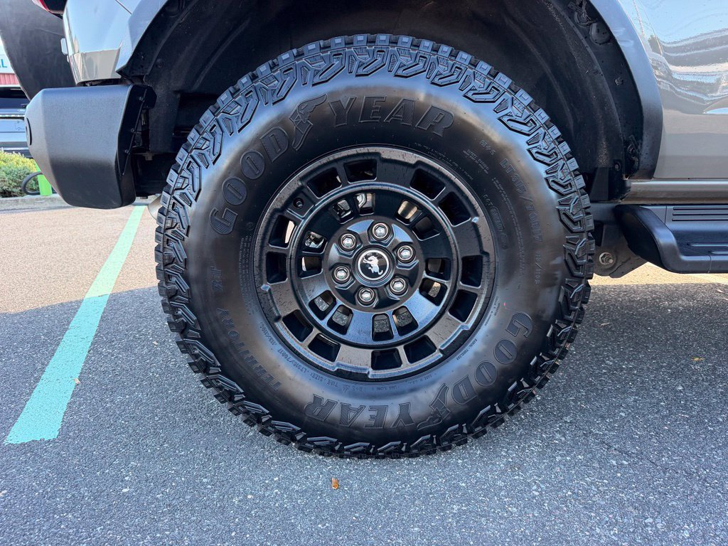 Certified 2025 Ford Bronco Outer Banks w/ Sasquatch Package AWD/4WD image 11