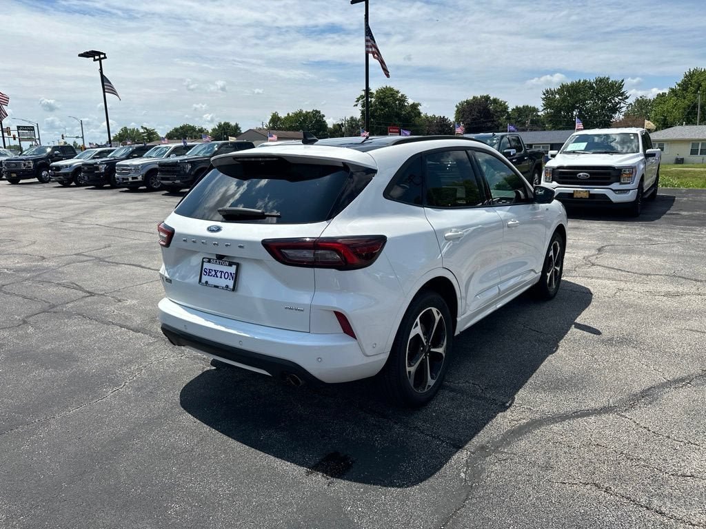 Certified 2024 Ford Escape ST-Line Elite w/ Premium Technology Package AWD/4WD image 7