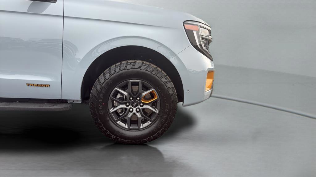 Certified 2025 Ford Expedition Tremor AWD/4WD image 33