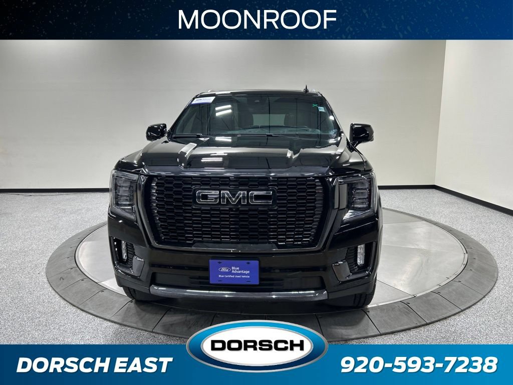 Used 2023 GMC Yukon XL Denali Ultimate AWD/4WD image 3