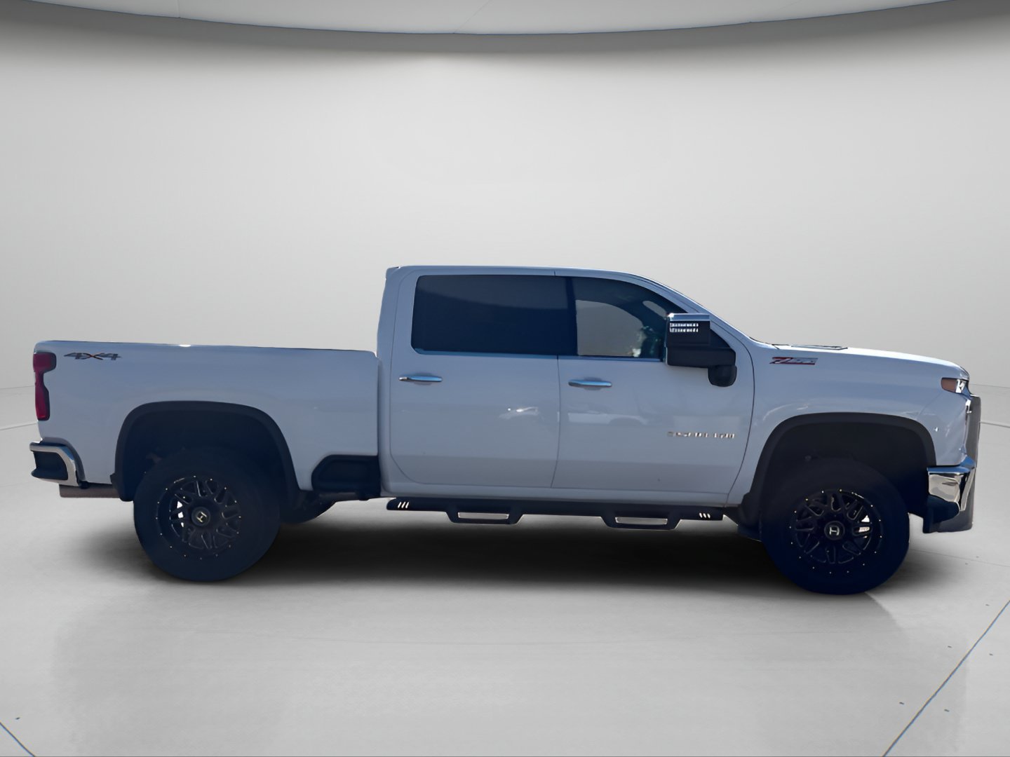 Used 2020 Chevrolet Silverado 3500 LTZ w/ LTZ Convenience Package AWD/4WD image 4